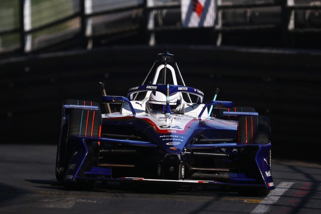 Wehrlein dominates race one to take championship lead Wehrlein dominates race one to take championship lead