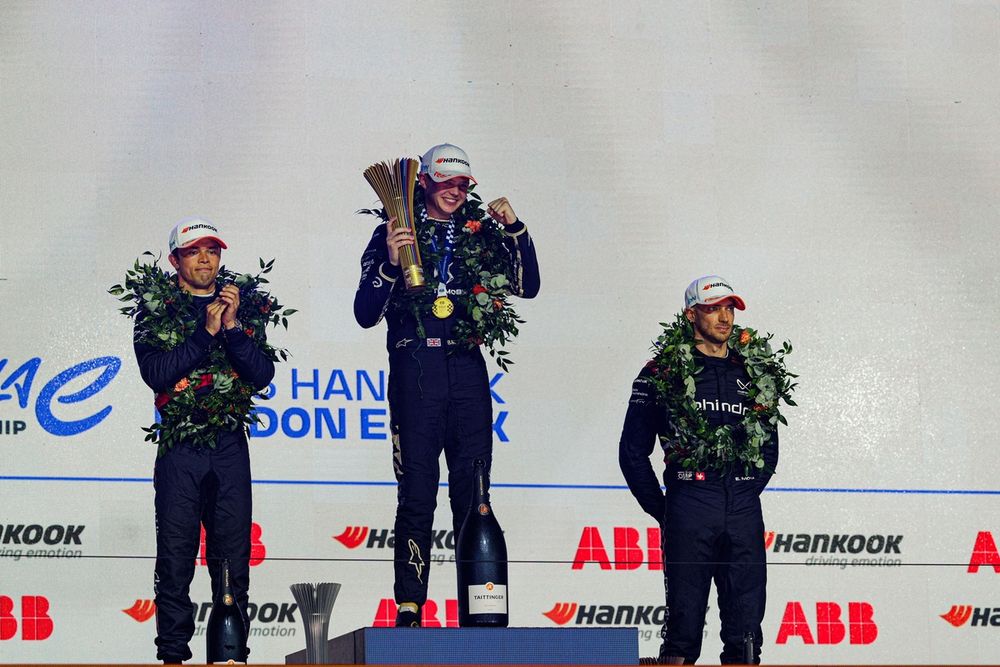 Taylor Barnard, DS Penske, Nyck De Vries, Mahindra Racing, Edoardo Mortara, Mahindra Racing