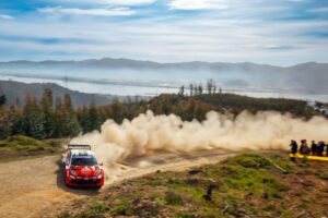 Solberg saves best until last to pull away from Evans