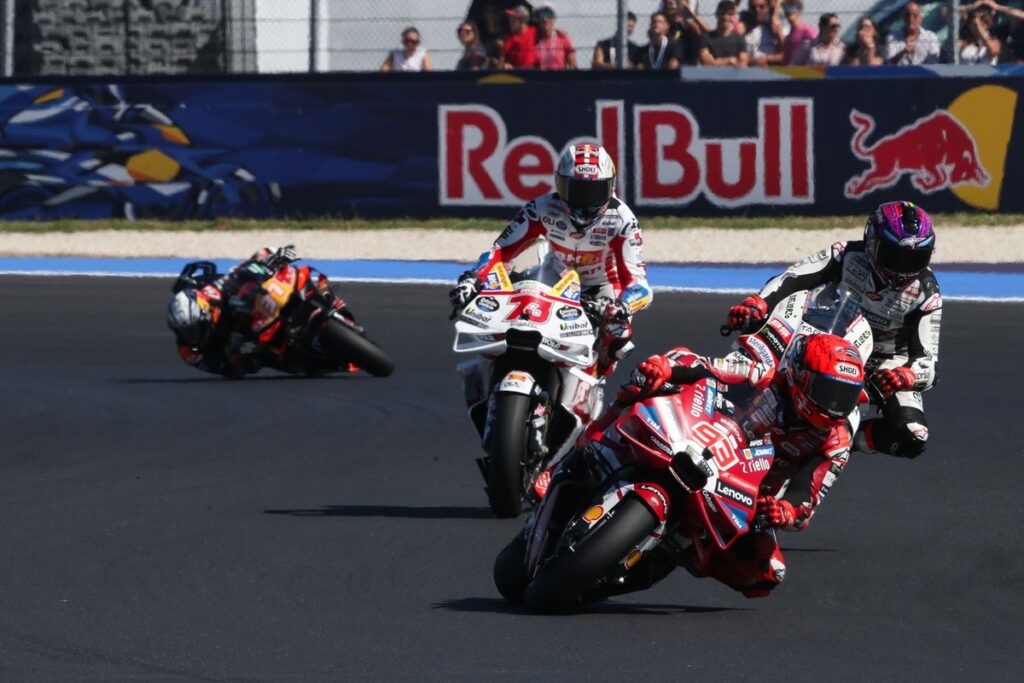 Marquez: MotoGP rivals gave me a “present”