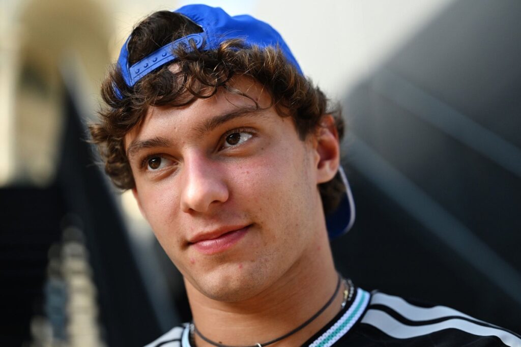 Antonelli angry at “unnecessary” Azerbaijan GP qualifying crash Antonelli angry at “unnecessary” Azerbaijan GP qualifying crash