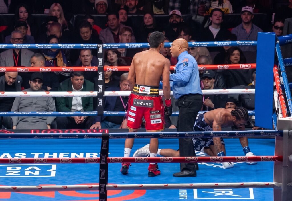 Tim Bradley Questions Russell’s Plan to Delay Shakur Fight Tim Bradley Questions Russell’s Plan to Delay Shakur Fight