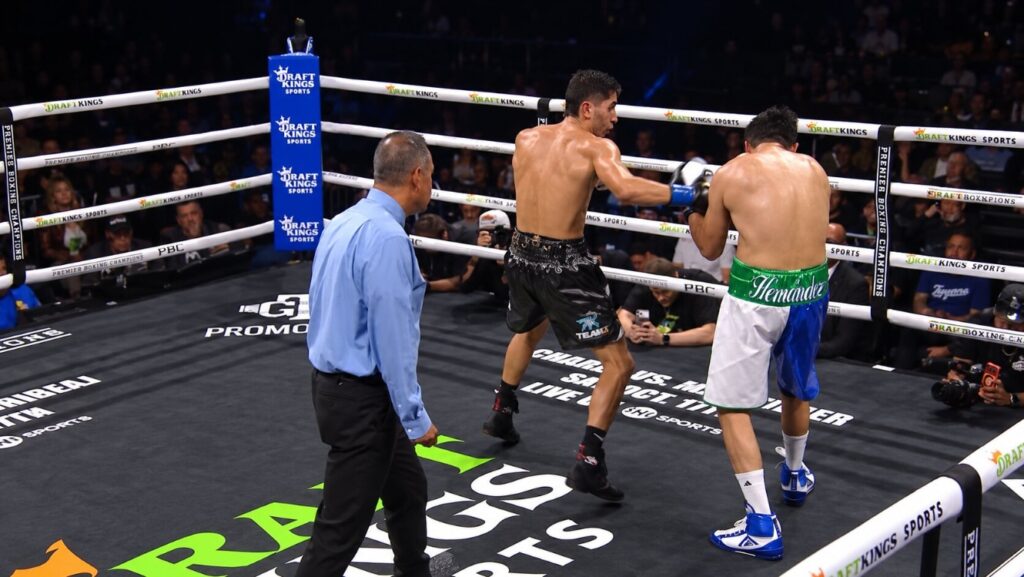 Marco Verde Batters Guillermo Hernandez in Fifth Round Stoppage Marco Verde Batters Guillermo Hernandez in Fifth Round Stoppage