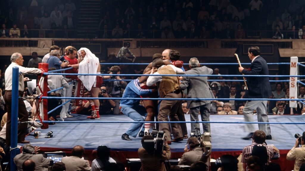 Marvin Hagler Punishes Alan Minter’s Decision to Trade Marvin Hagler Punishes Alan Minter’s Decision to Trade