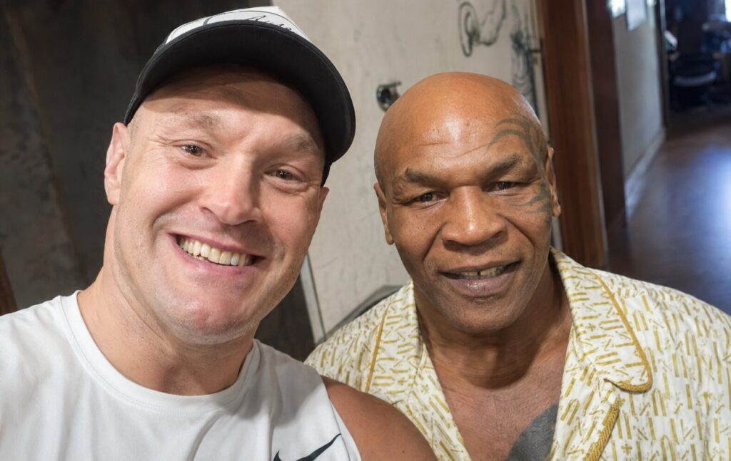 Tyson Fury Pressures Anthony Joshua Over New York Contract Tyson Fury Pressures Anthony Joshua Over New York Contract