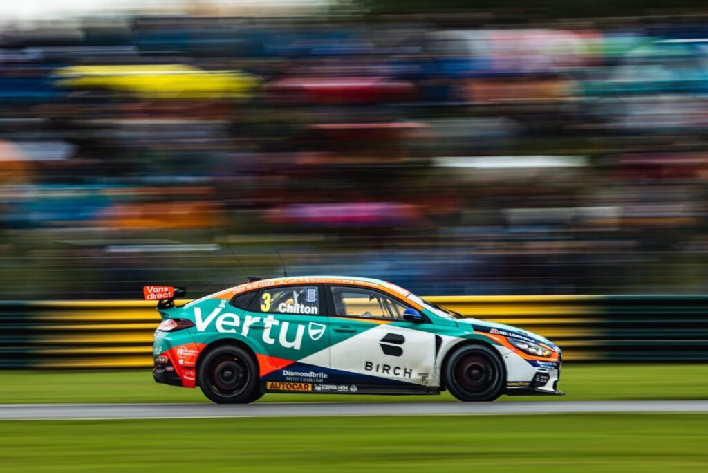 Hyundai team in late-season engine switch
