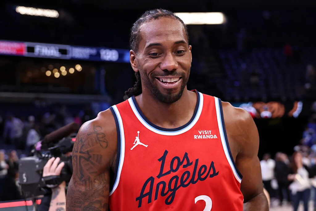 Kawhi Leonard to reportedly sign 2-year, 5 million extension with Raptors Kawhi Leonard to reportedly sign 2-year, 5 million extension with Raptors