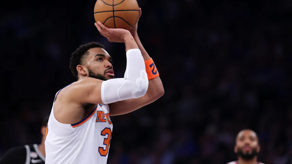 Contract talks between Karl-Anthony Towns, Knicks are reportedly at a standstill after NBA title run Contract talks between Karl-Anthony Towns, Knicks are reportedly at a standstill after NBA title run