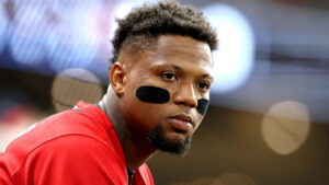 Ronald Acuña Jr. leaves Tuesday’s game early after fouling ball off his left leg Ronald Acuña Jr. leaves Tuesday’s game early after fouling ball off his left leg