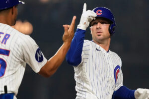 Cubs tag Brewers for franchise record 9 HRs, break NL record for most HRs in a month