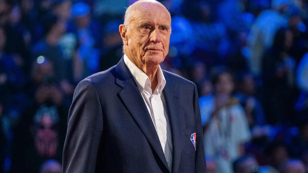 NBA Hall of Famer Bob Pettit dies at 93 NBA Hall of Famer Bob Pettit dies at 93