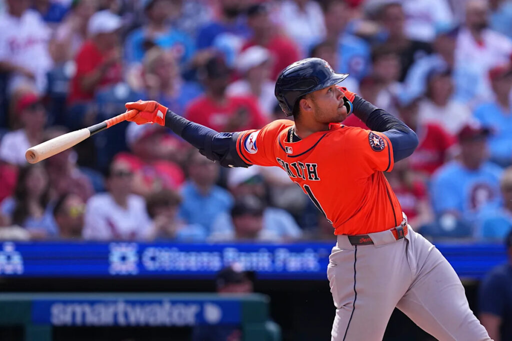 Cam Smith’s ninth-inning homer powers Astros to 2-1 win over Phillies
