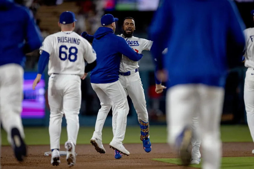 Teoscar Hernández’s walk-off double rescues Dodgers from sweep vs. Cardinals Teoscar Hernández’s walk-off double rescues Dodgers from sweep vs. Cardinals