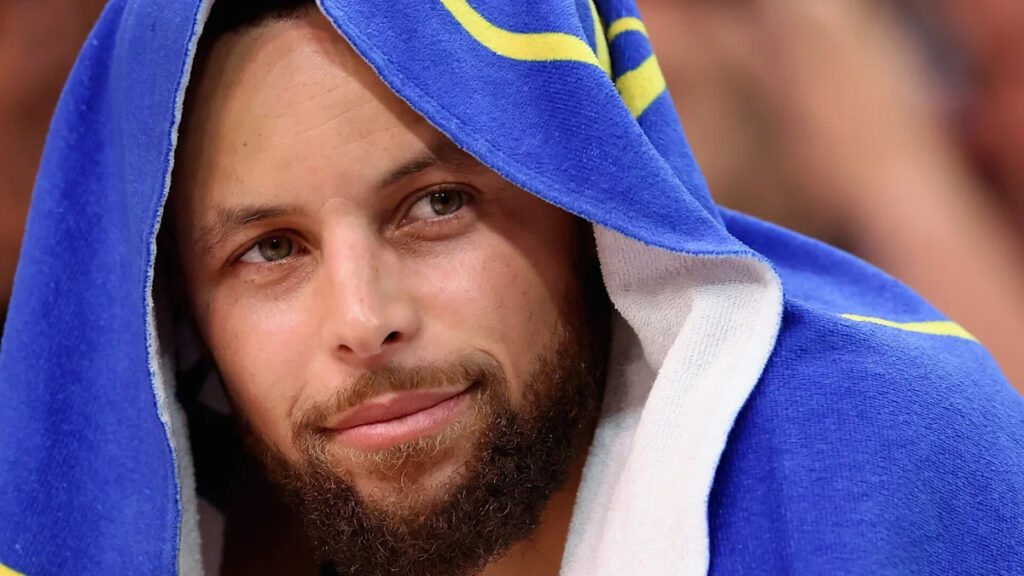 Stephen Curry staying in Bay Area: He, Warriors agree to two-year, 6 million extension Stephen Curry staying in Bay Area: He, Warriors agree to two-year, 6 million extension