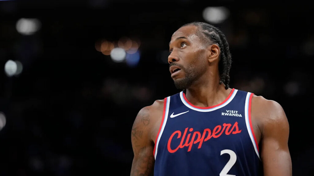 Kawhi Leonard trade to Toronto, agreed to in June, finally going through Kawhi Leonard trade to Toronto, agreed to in June, finally going through