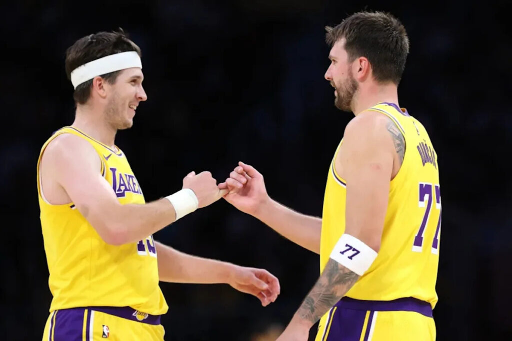 Former NBA champion calls Lakers roster ‘whitest Laker team’ Former NBA champion calls Lakers roster ‘whitest Laker team’