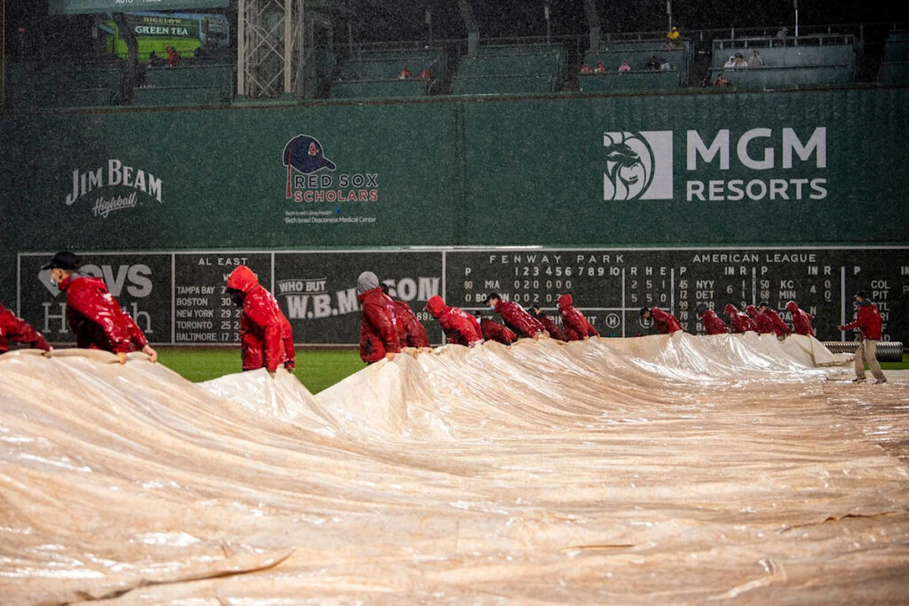 A powerful nor’easter will likely create a scheduling nightmare for the Red Sox and Cubs this weekend