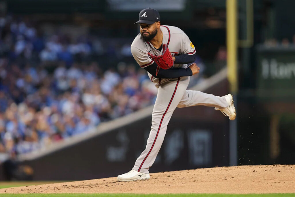 Reynaldo López will be going on the IL, per report Reynaldo López will be going on the IL, per report