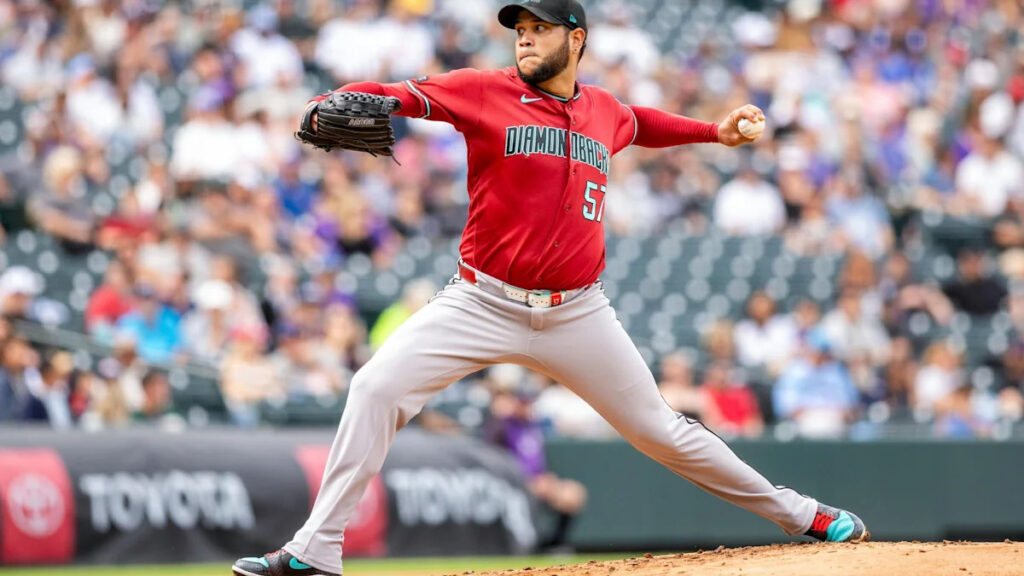 Snakes Sweep and Still Alive: Dbacks 12, Rockies 8