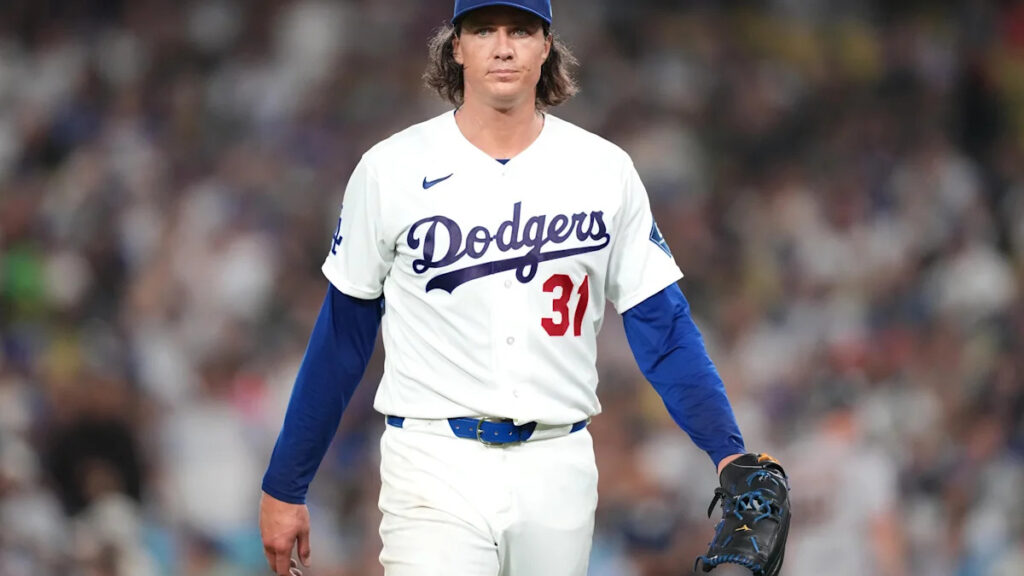Meeting the Padres in the last home game before the playoffs Meeting the Padres in the last home game before the playoffs