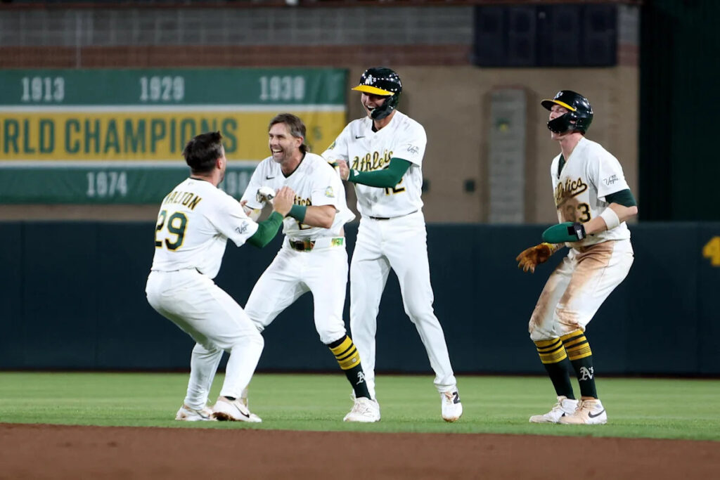 A’s Walk Off Blue Jays 6-5 A’s Walk Off Blue Jays 6-5