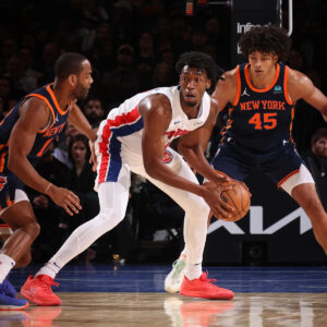 Former Warriors’ No. 2 pick signs with New York Knicks