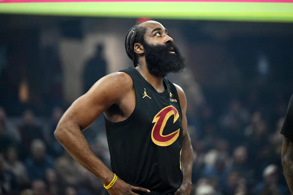 History suggests that James Harden’s new contract will age poorly History suggests that James Harden’s new contract will age poorly