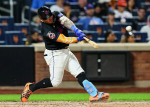 Mets Morning News: Six innings from McLean, five dingers from bats Mets Morning News: Six innings from McLean, five dingers from bats