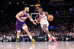 The Suns still have a rudder while the Clippers are lost at sea