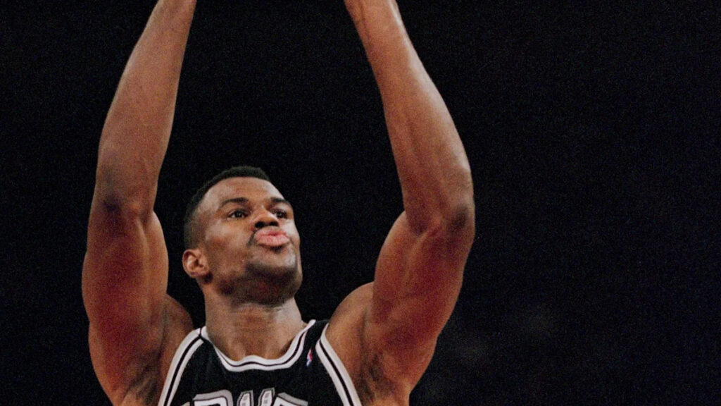 YouTube Gold: From Navy To San Antonio, David Robinson Was Brilliant YouTube Gold: From Navy To San Antonio, David Robinson Was Brilliant