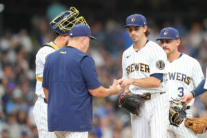 Brewers unable to extend winning streak in 4-3 loss