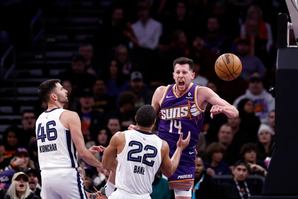Knicks sign John Konchar and Drew Eubanks to training camp deals Knicks sign John Konchar and Drew Eubanks to training camp deals