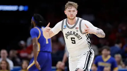 Knicks sign Tyler Nickel, Kevin McCullar Jr. to two-way contracts Knicks sign Tyler Nickel, Kevin McCullar Jr. to two-way contracts