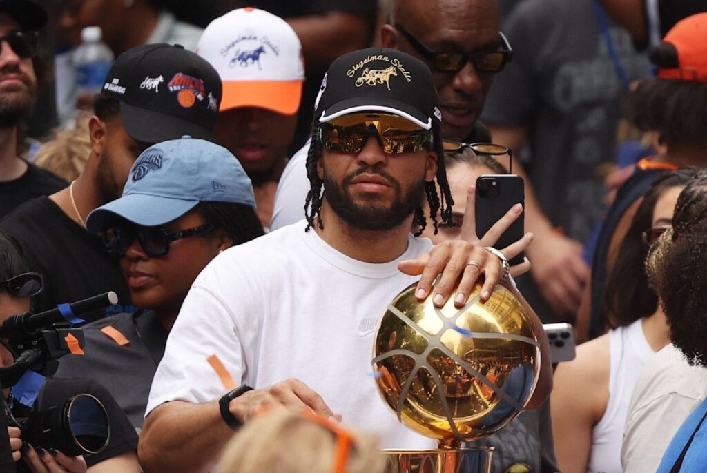 Knicks star Jalen Brunson set to host SNL Season 52 premiere