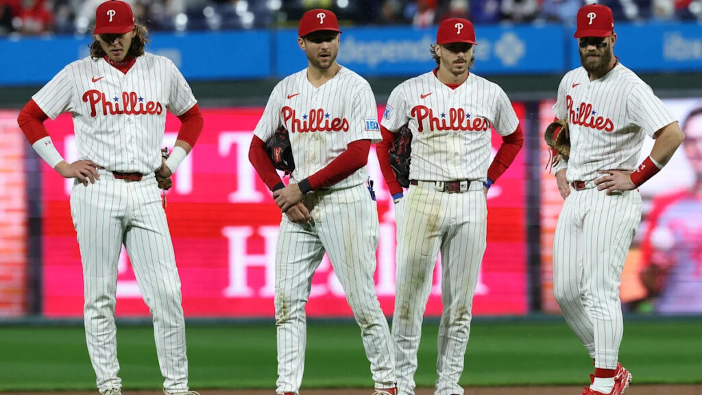 MLB playoff picture LIVE standings: Bracket, wild card and division tiebreakers