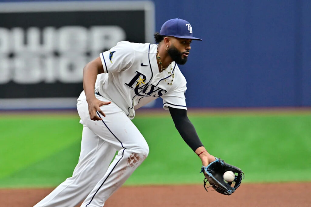 Tampa Bay Rays bring back city name, gray jerseys for road uniforms Tampa Bay Rays bring back city name, gray jerseys for road uniforms