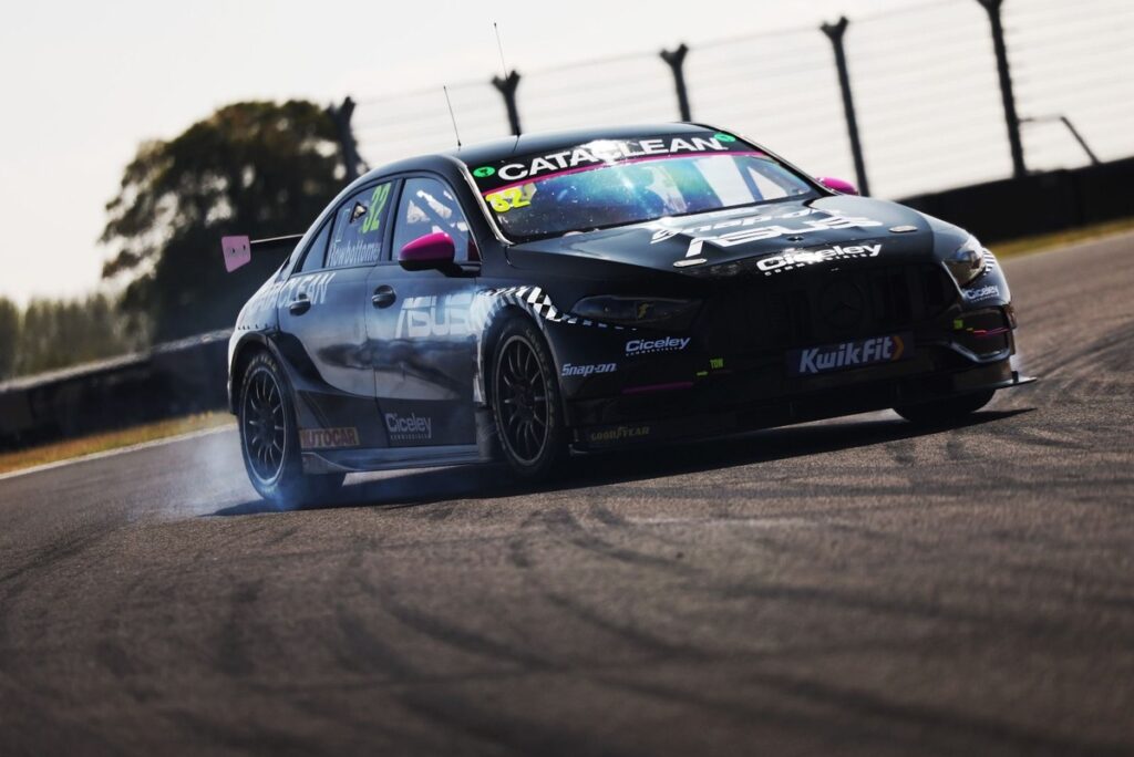 Mercedes on top again with Rowbottom Mercedes on top again with Rowbottom