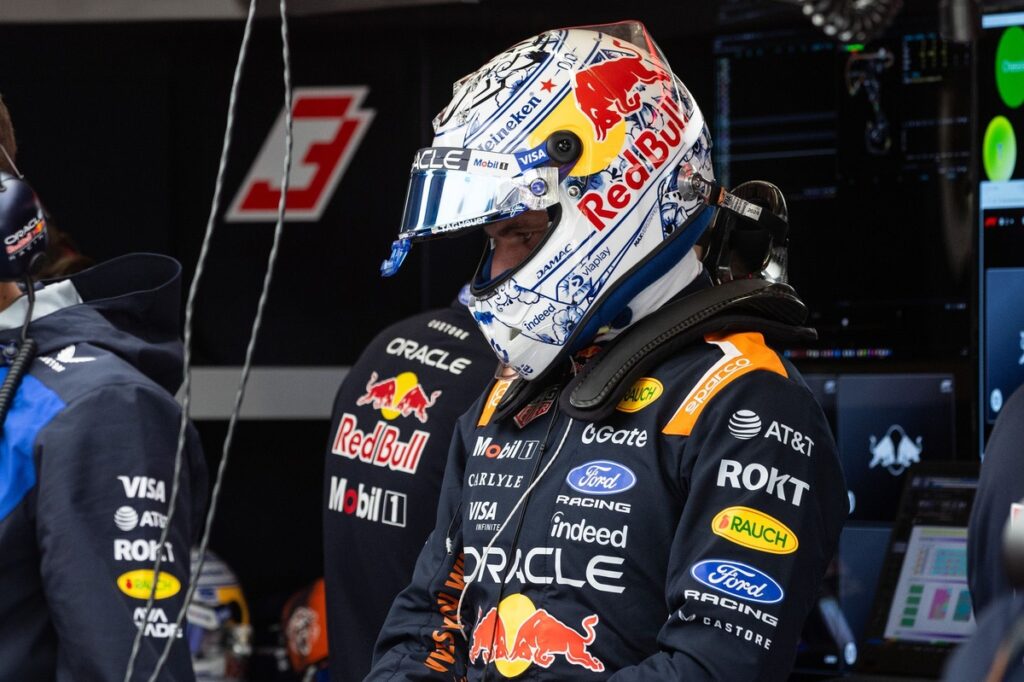 “Gentle with the throttle pedal” – Verstappen mentally prepared for painful Monza weekend “Gentle with the throttle pedal” – Verstappen mentally prepared for painful Monza weekend