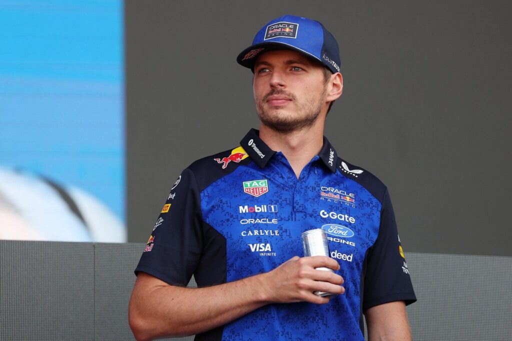 Verstappen’s “Red Bull car made out of paper” comment explained Verstappen’s “Red Bull car made out of paper” comment explained