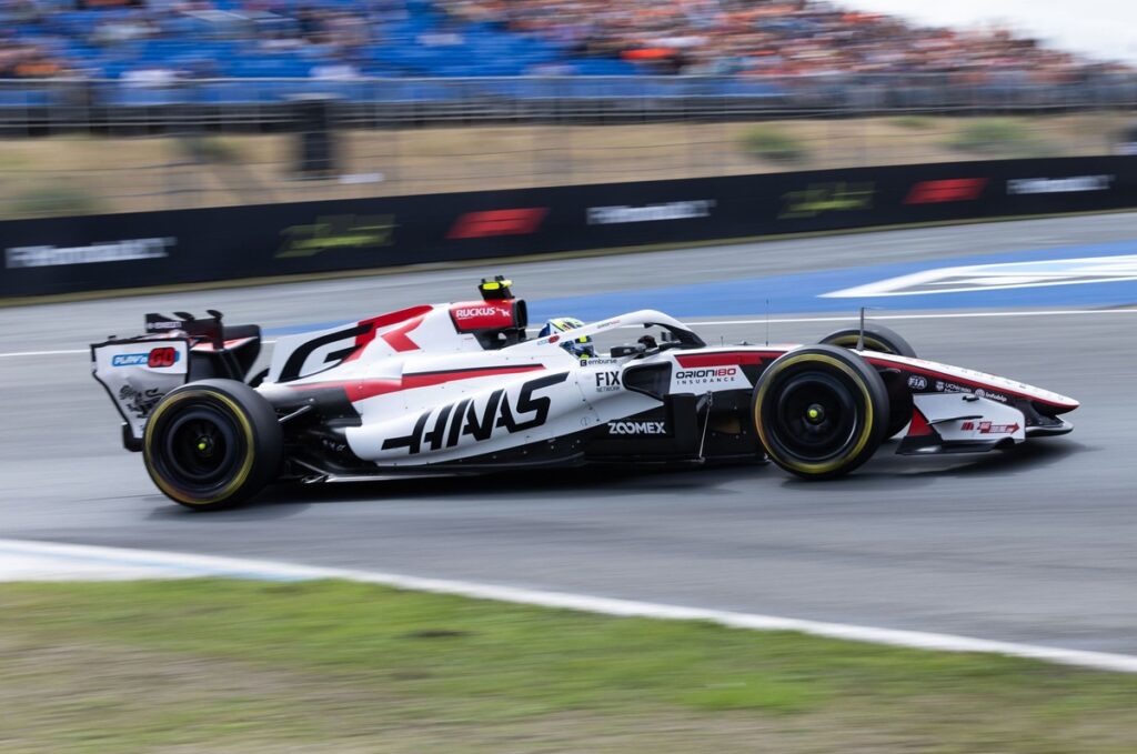 Haas rules out switch to 2027 development as VF-26 updates “coming soon”