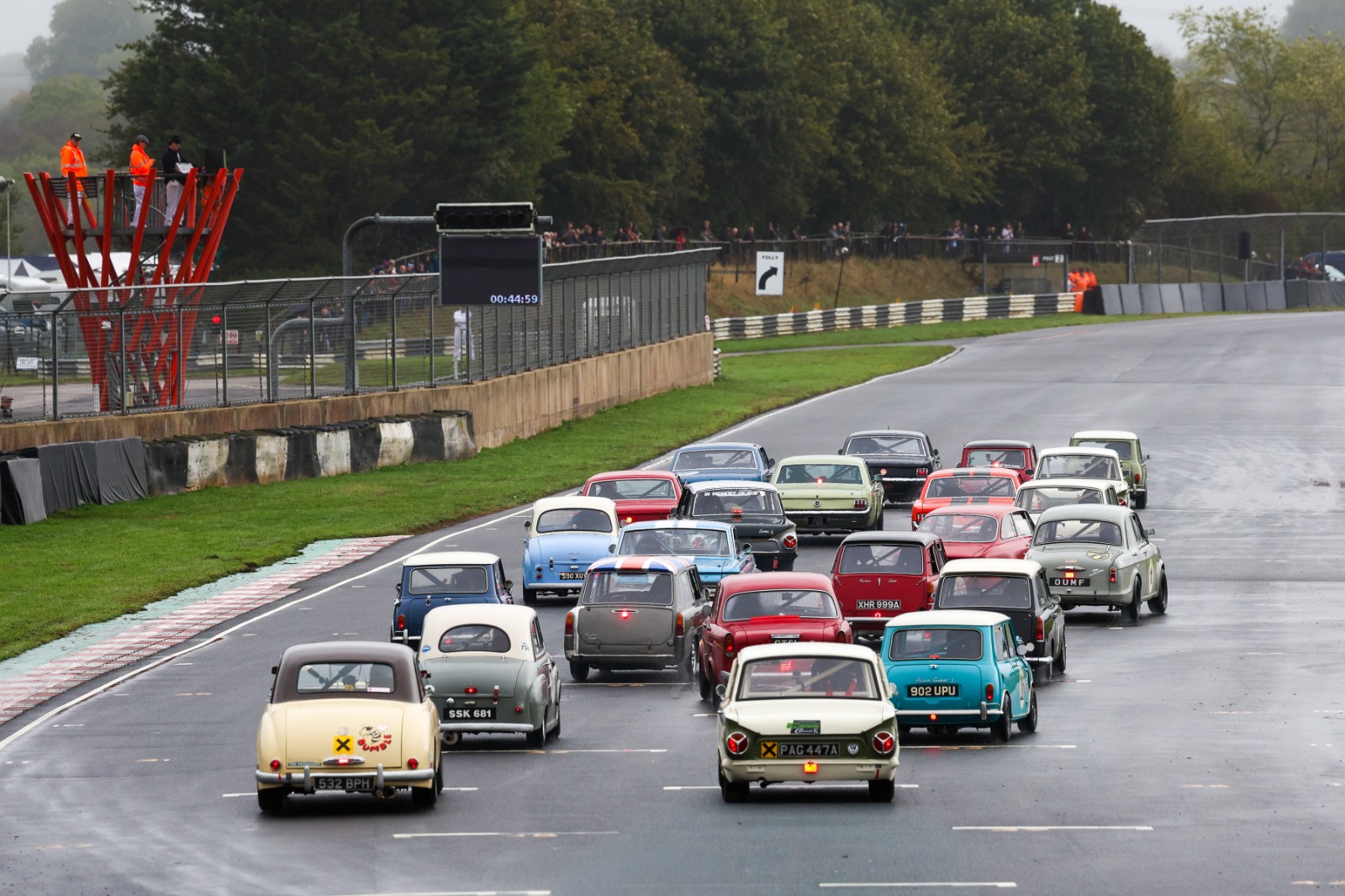 Turner and Deeth's Mini was at the head of the HRDC Top Hat grid